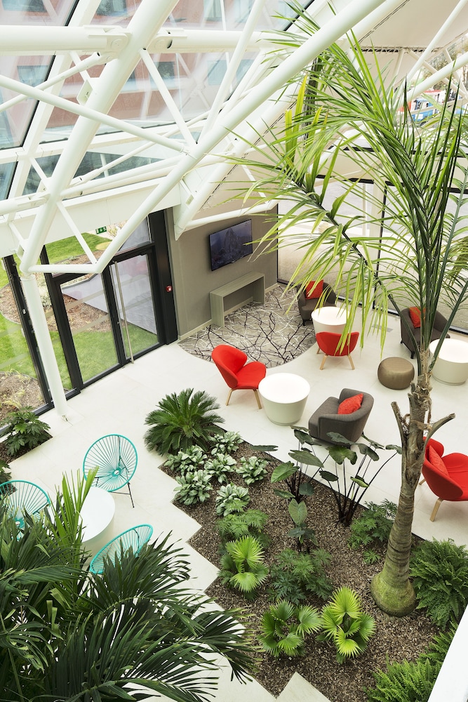

Milano - Villeneuve-sous-Dammartin - Hotel Oceania Paris Roissy CDG