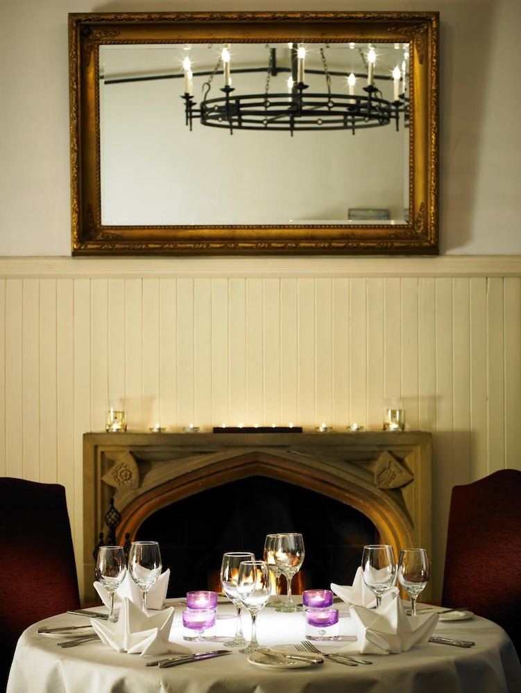 

Trieste - Stirling - Stirling Highland Hotel- Part of the Cairn Collection