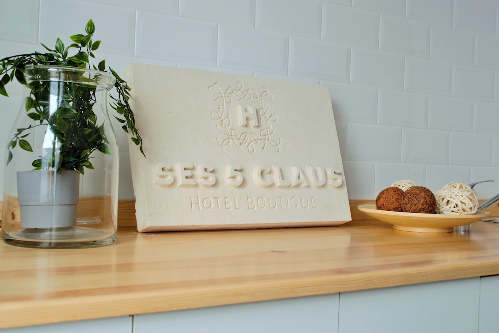 

Verona - Cala Blanca - Hotel Boutique Ses 5 Claus