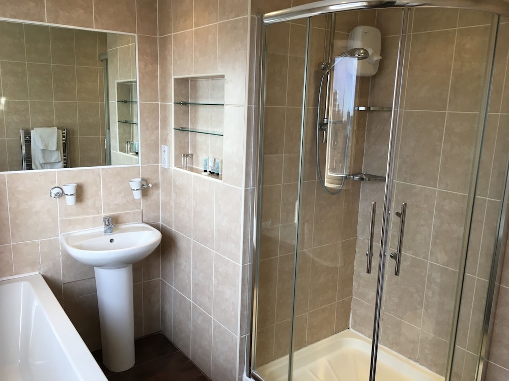 

Bologna - Weston-Super-Mare - Queenswood Hotel