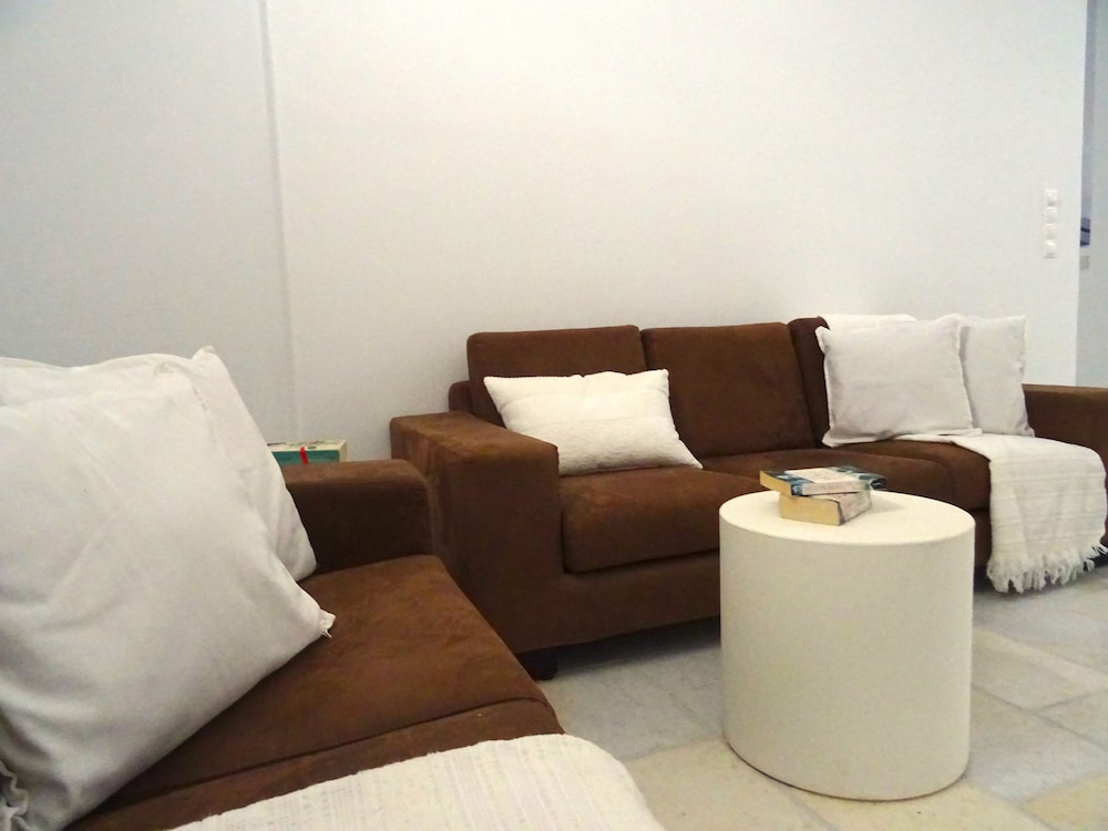 

Milano - Agios Georgios, Antiparos - Villa Artemis