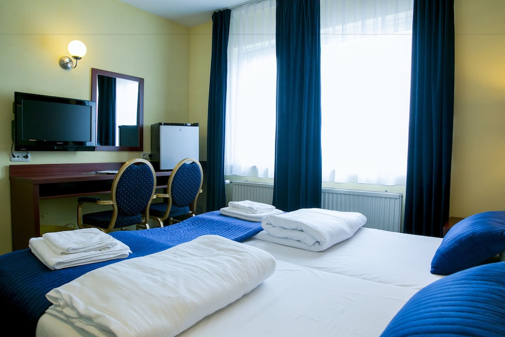 

Pisa - Haarlem - Hotel Zwanenburg Amsterdam Airport