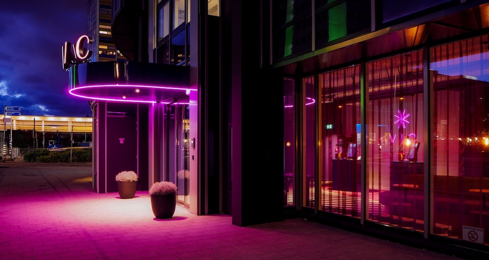 

Milano - Leida - Hotel VIC