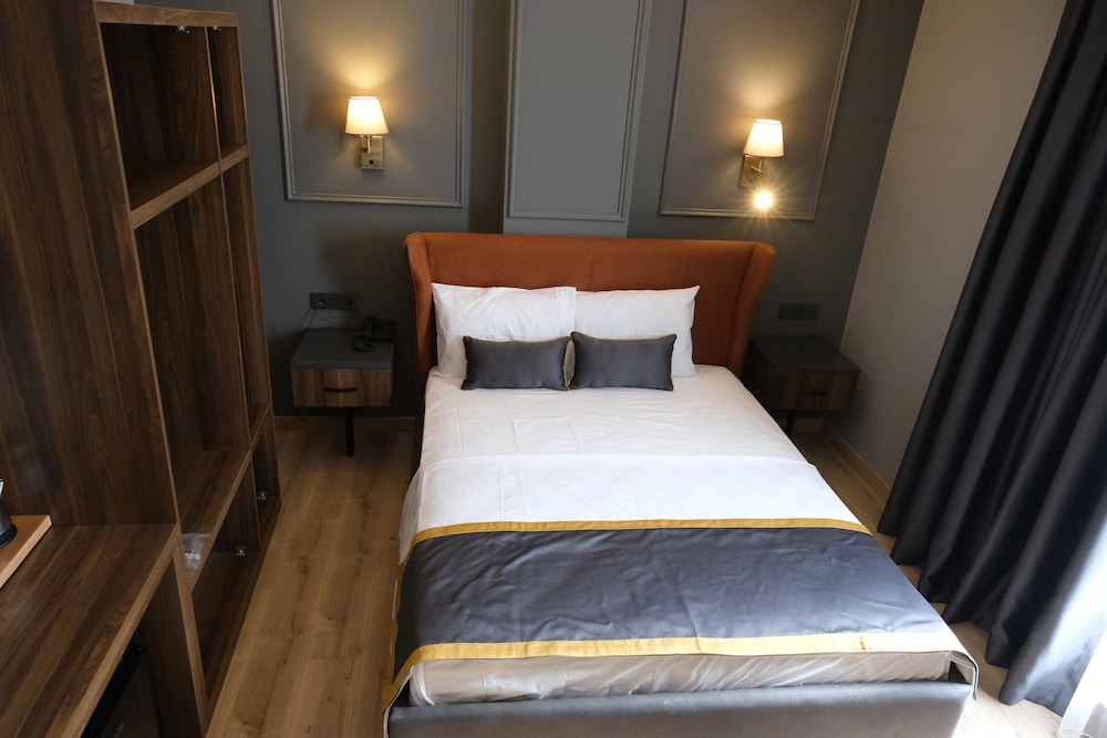 

Cagliari - Istanbul, New Airport - The Pearl Airport Hotel