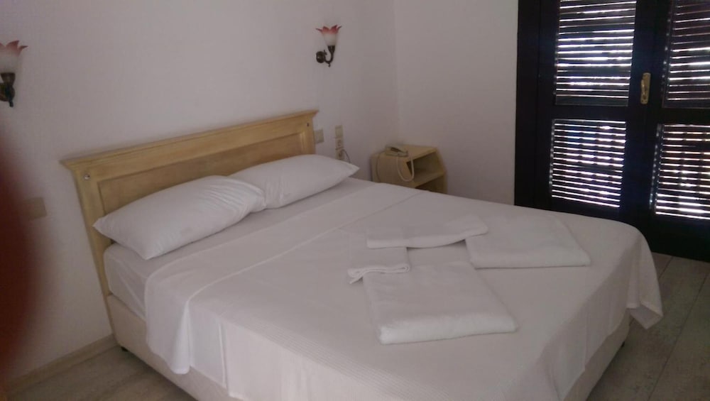 

Roma - Gundogan - Ece Hotel Bodrum