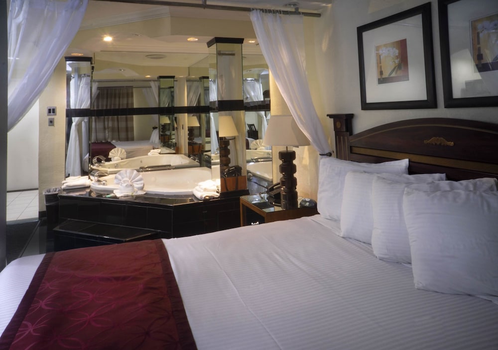 

Milano - Anaheim (CA) - Best Inn & Suites