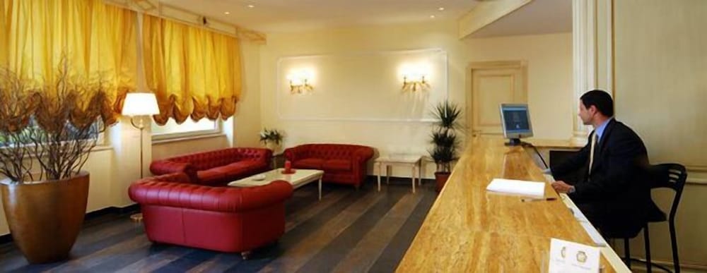 

Genova - Mostacciano - Hotel Quadrifoglio Roma Eur