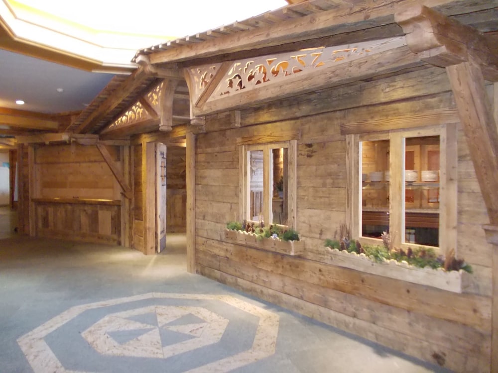 

Torino - Leysin - Alpine Classic Hotel