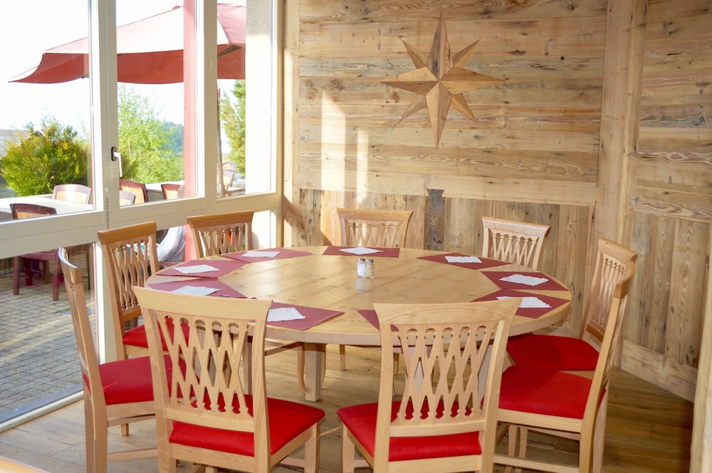 

Roma - Leysin - Alpine Classic Hotel