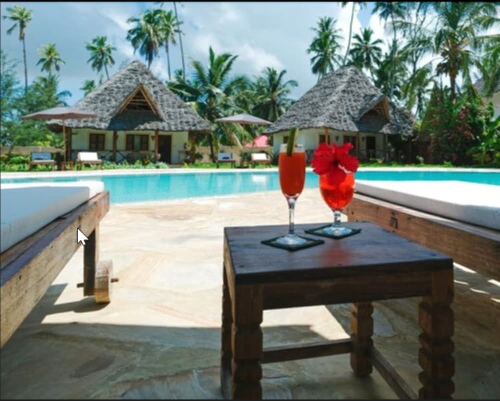 

Verona - Kiwengwa - Pongwe Bay Resort