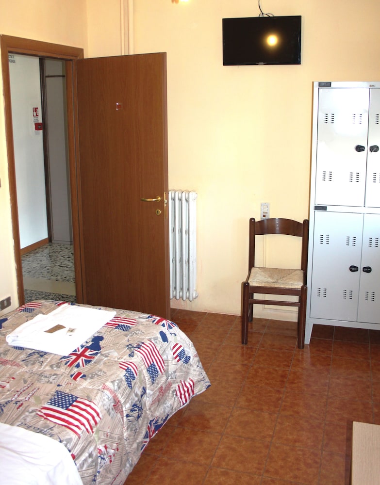 

Palermo - Mestre - Hotel Colombo