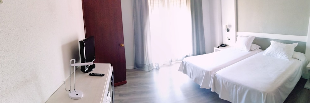 

Pisa - Algeciras - Hotel Mir Octavio