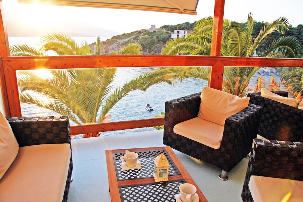 

Napoli - Kokkari - Samos Bay Hotel by Gagou Beach