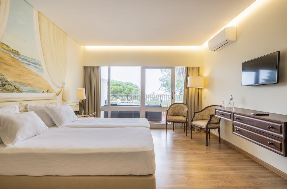 

Roma - Carvoeiro - Carvoeiro Garden Hotel