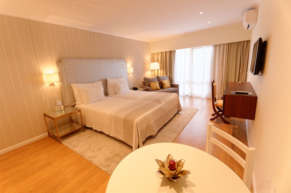 

Bologna - Carvoeiro - Carvoeiro Garden Hotel