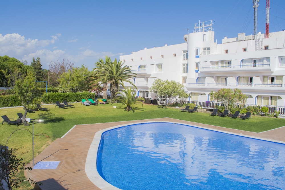 

Roma - Praia da Rocha - Carvoeiro Garden Hotel
