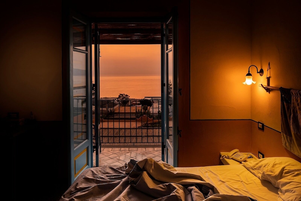 

Milano - Salina - Hotel Mamma Santina