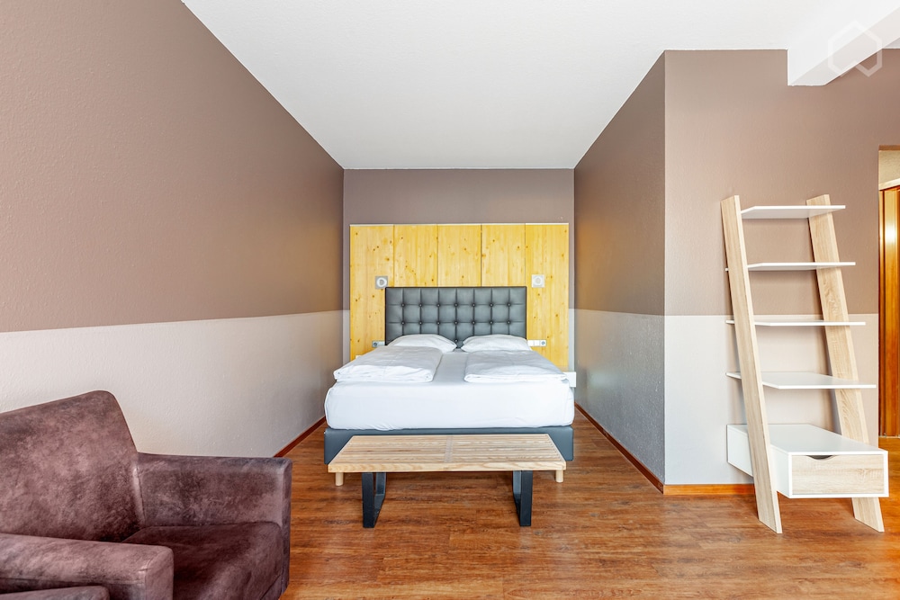 

Torino - Stoccarda - DOBLERGREEN Hotel Stuttgart-Gerlingen