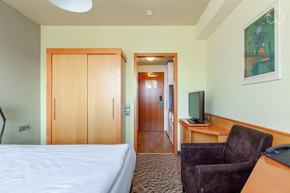 

Milano - Stoccarda - DOBLERGREEN Hotel Stuttgart-Gerlingen