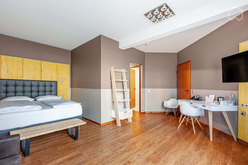 

Milano - Stoccarda - DOBLERGREEN Hotel Stuttgart-Gerlingen