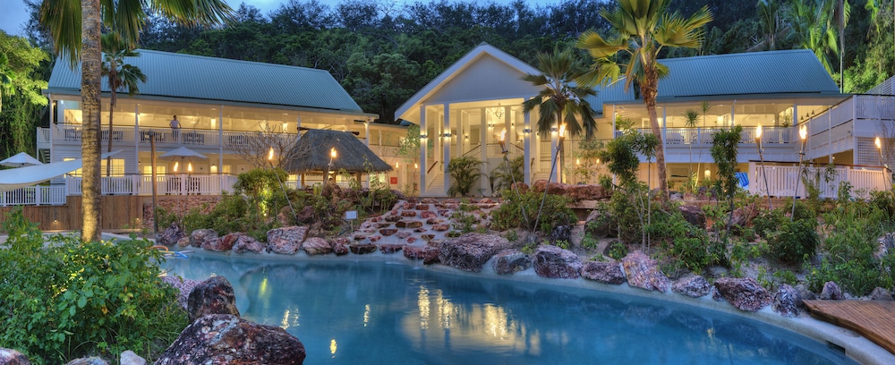 

Milano - Malolo - Malolo Island Resort