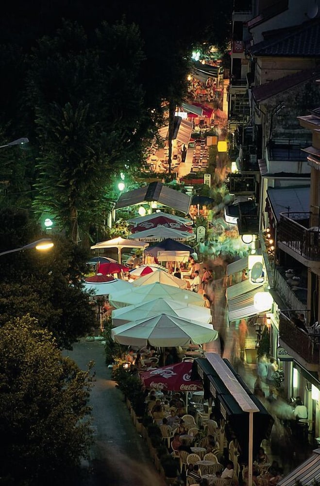 

Napoli - Crikvenica - Hotel Vila Ružica- glavna zgrada i depandanse