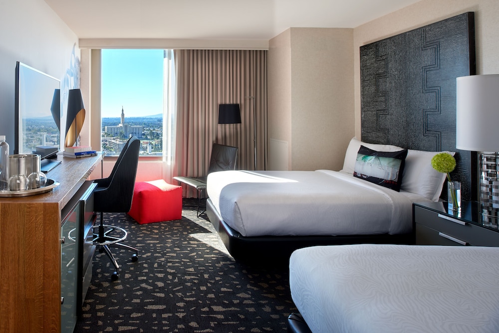 

Catania - Santa Monica - Kimpton Hotel Palomar Beverly Hills