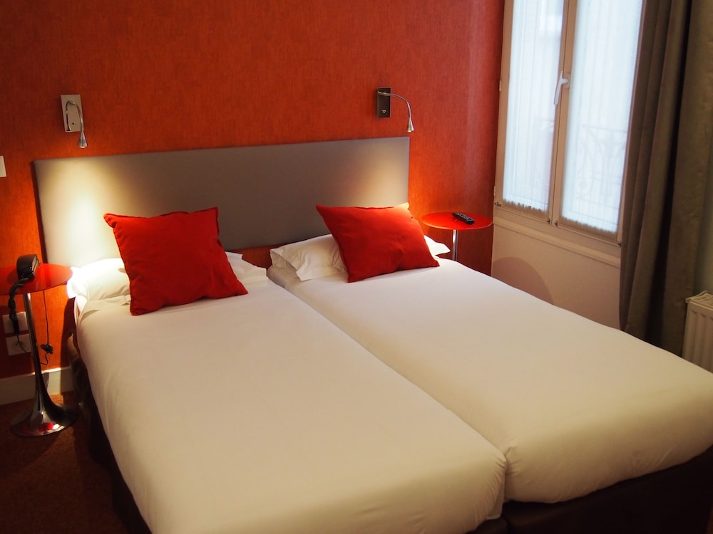 

Pisa - Chevilly-Larue - Porte de Versailles Hotel