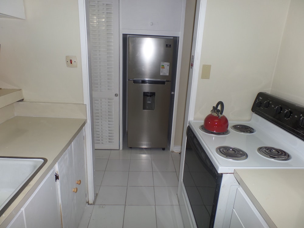 

Bari - Montego Bay - Skyclub Beach Suite at Mobay Club