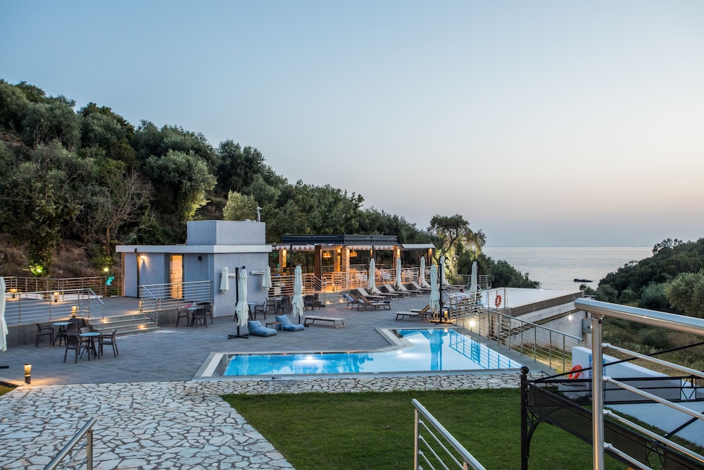 

Milano - Syvota - Aqua Oliva Resort Syvota