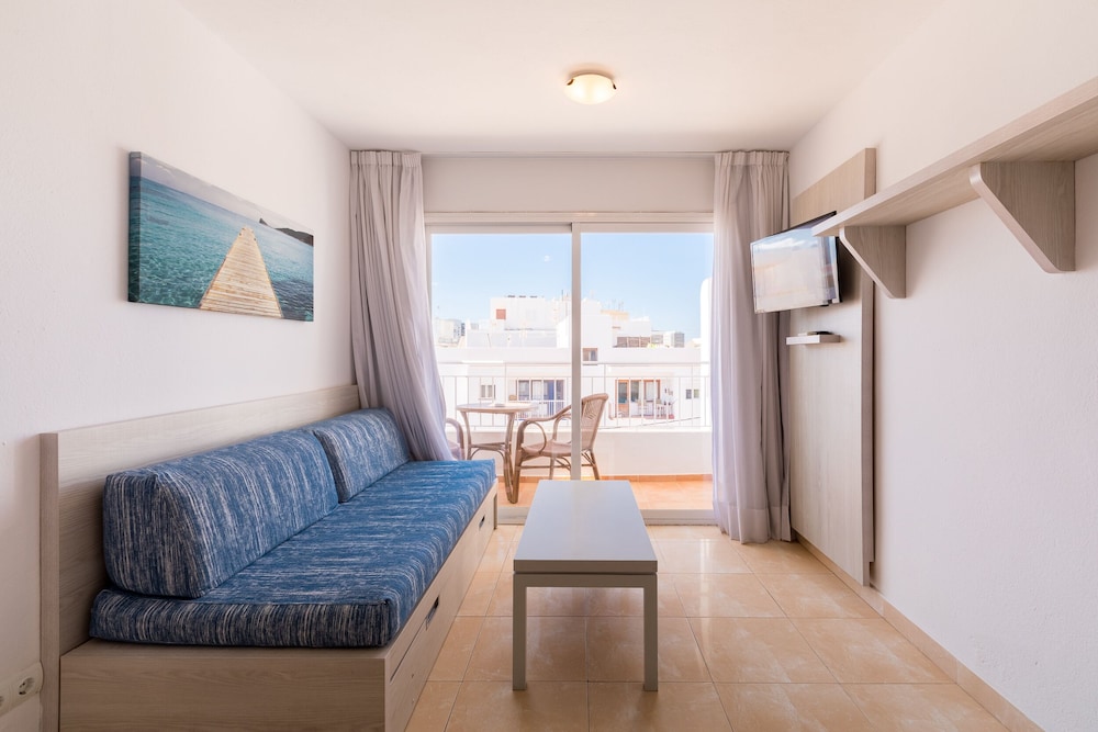 

Roma - Ibiza città, Ibiza - Apartamentos Avenida - MC Apartamentos Ibiza