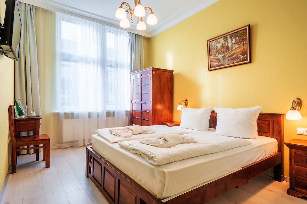 

Catania - Berlino - Hotel BELLEVUE am Kurfürstendamm