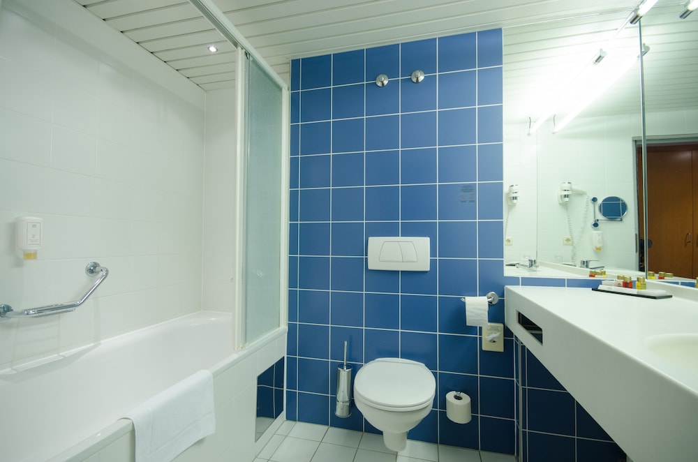 

Bari - Vienna - Hotel Strudlhof Vienna