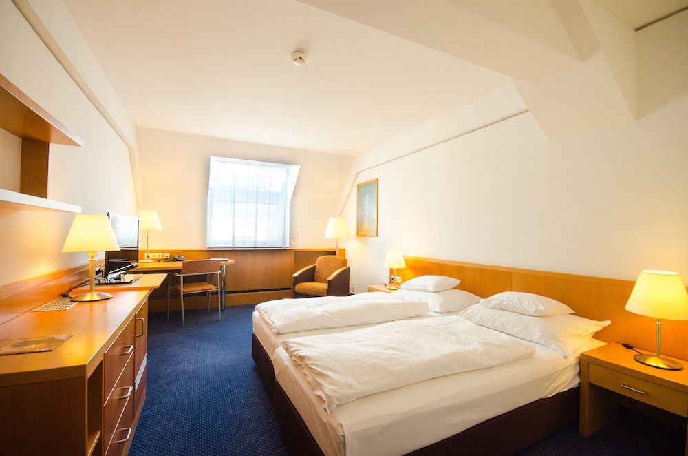 

Palermo - Vienna - Hotel Strudlhof Vienna