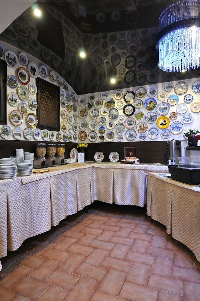 

Bari - Kněževes - Hotel Wilhelm