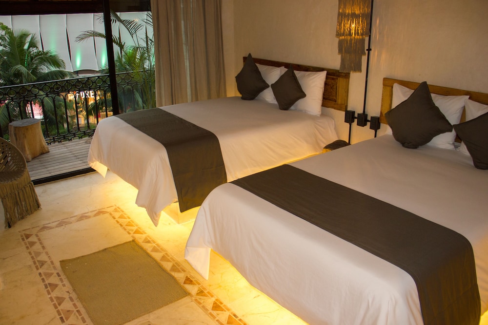 

Catania - Playa del Carmen - Caribbean Paradise Hotel Boutique & Spa by Paradise Hotels - 5th Av Playa del Carmen