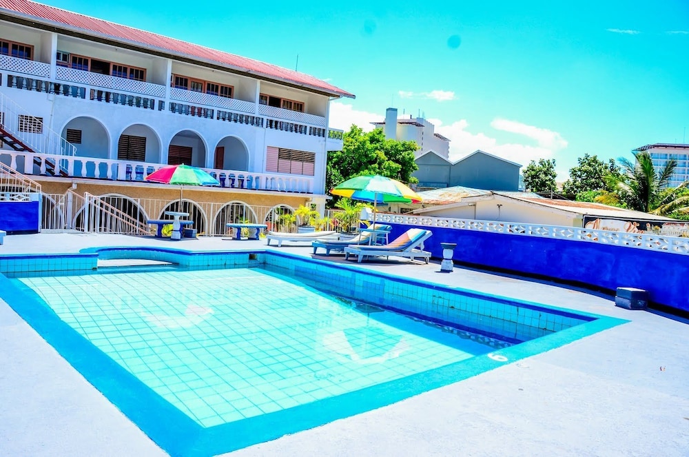 

Bologna - Ocho Rios - Marine View Hotel