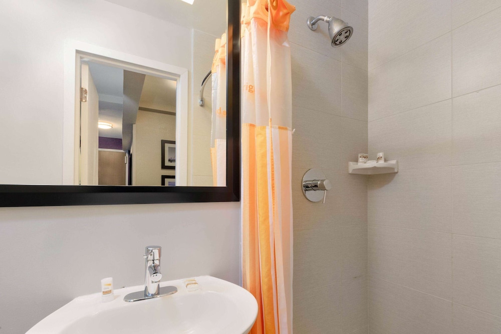 

Roma - Long Island City - La Quinta By Wyndham New York City Central Park