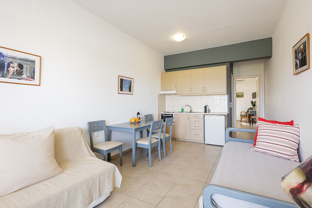 

Milano - Loutra - Yiannis Apartments