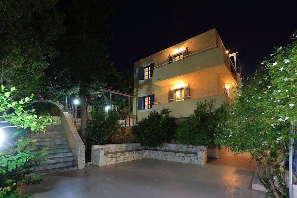

Milano - Hersonissos - Stelva Villas