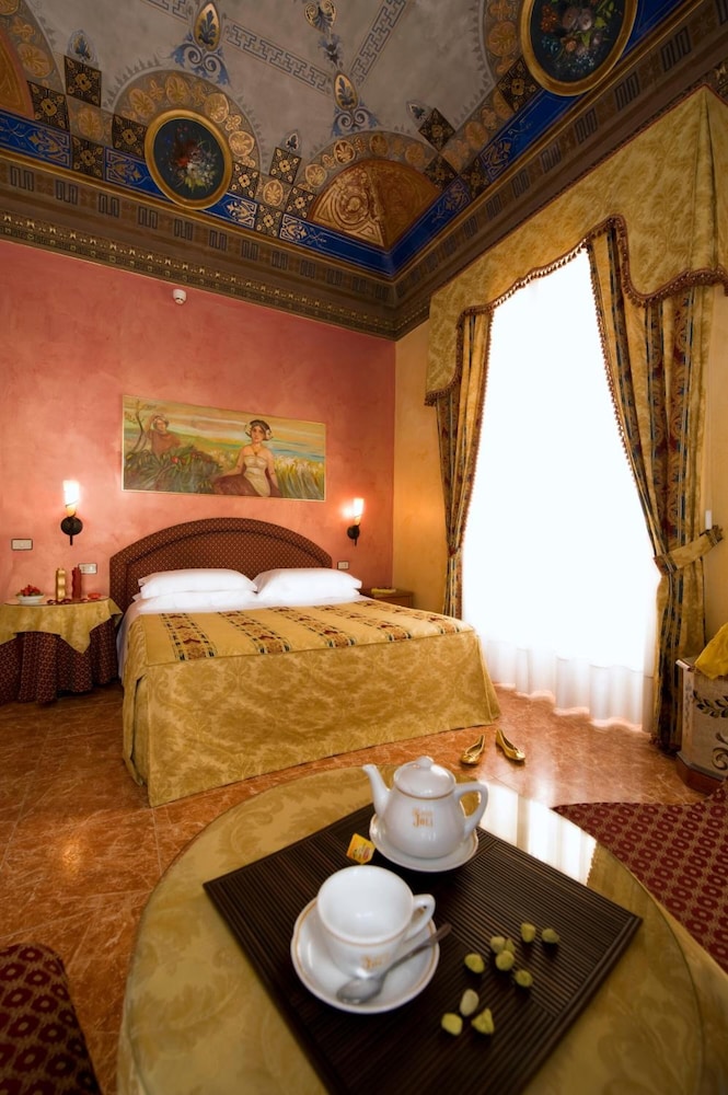 

Bologna - Mondello - Hotel Joli
