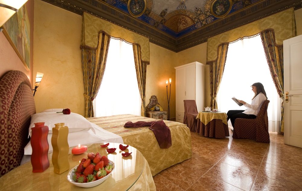 

Bologna - Mondello - Hotel Joli
