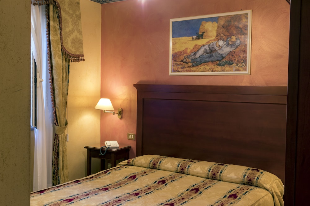 

Bari - Mondello - Hotel Joli