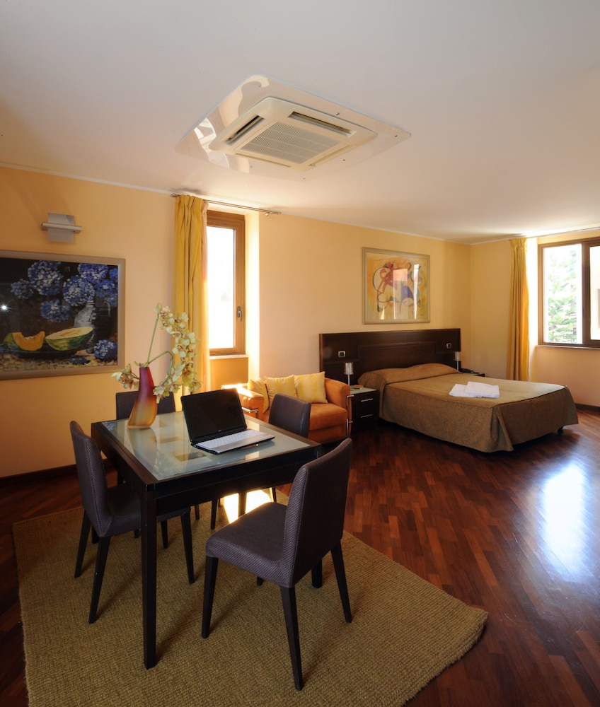 

Cagliari - Siracusa - Panorama Hotel