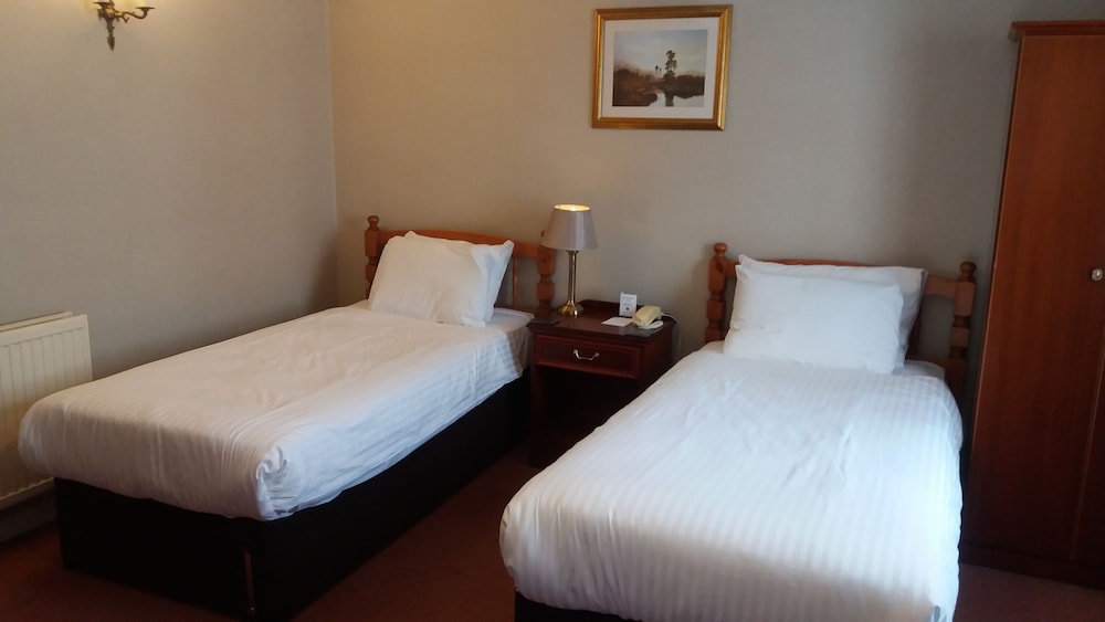 

Roma - Perth - Salutation Hotel