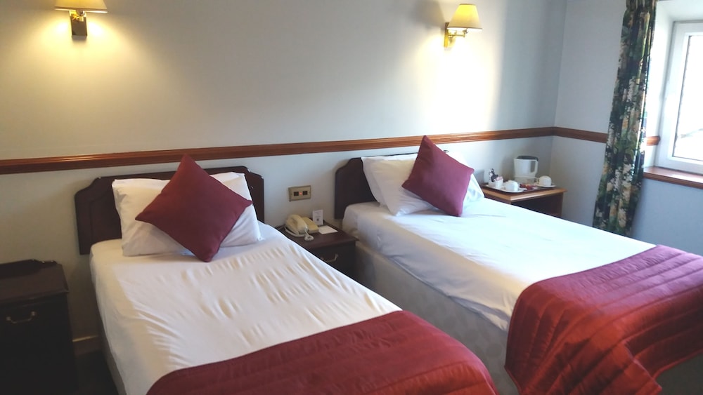 

Venezia - Perth - Salutation Hotel