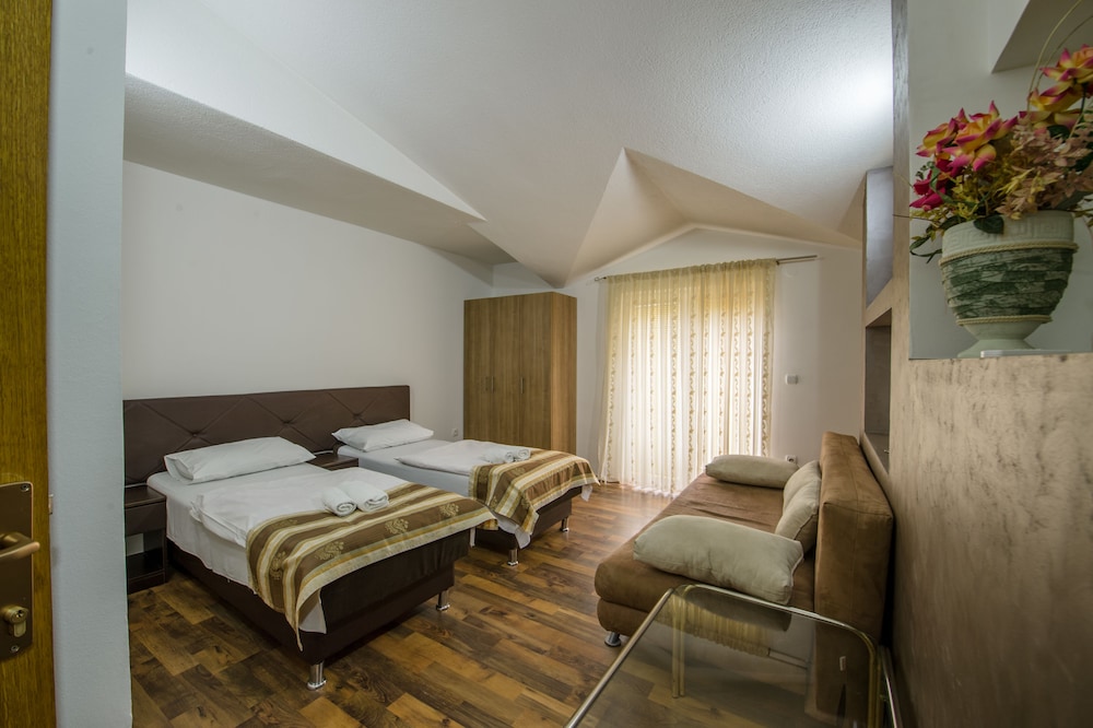 

Milano - Međugorje - Hotel Flowers