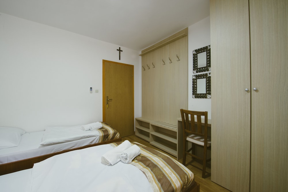 

Roma - Međugorje - Hotel Flowers