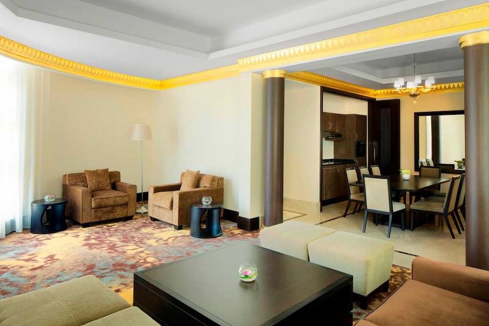 

Bologna - Ajman - Sheraton Sharjah Beach Resort and Spa