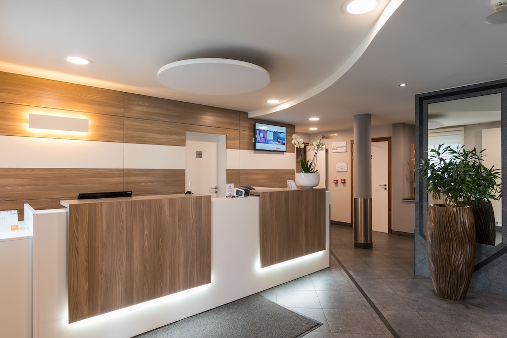 

Ancona - Charleroi - Ibis Styles Charleroi Airport Aero 44